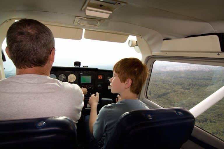 flying with family