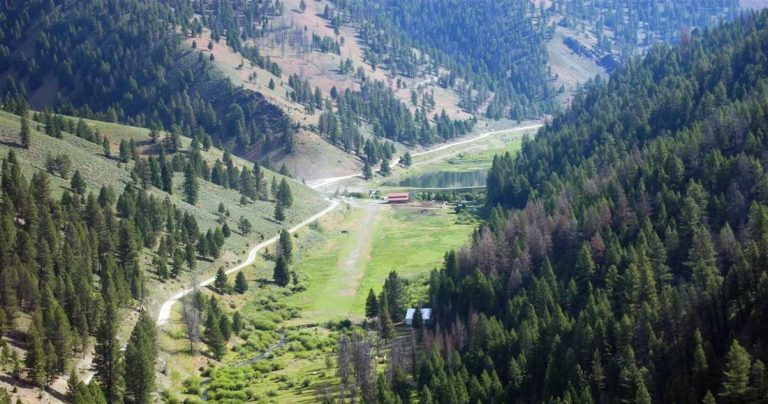 B Bar C Ranch: Middle Fork Outfitters’ Remote Getaway