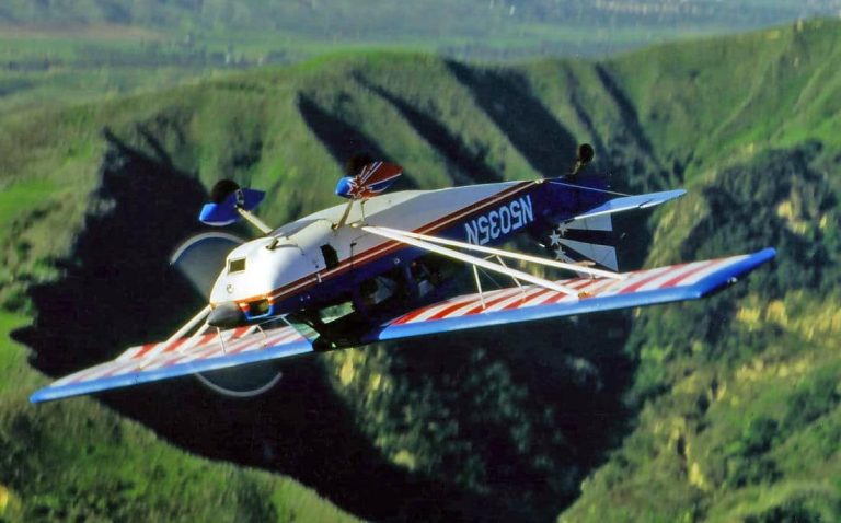 An American Champion Decathlon flying inverted