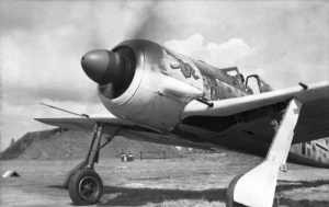 A Focke-Wulf FW 190A during run-up with a dragon painted on the side