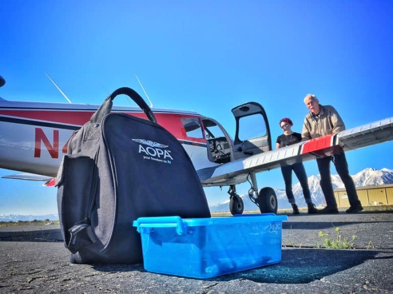 aopa flight bag and students at flying school